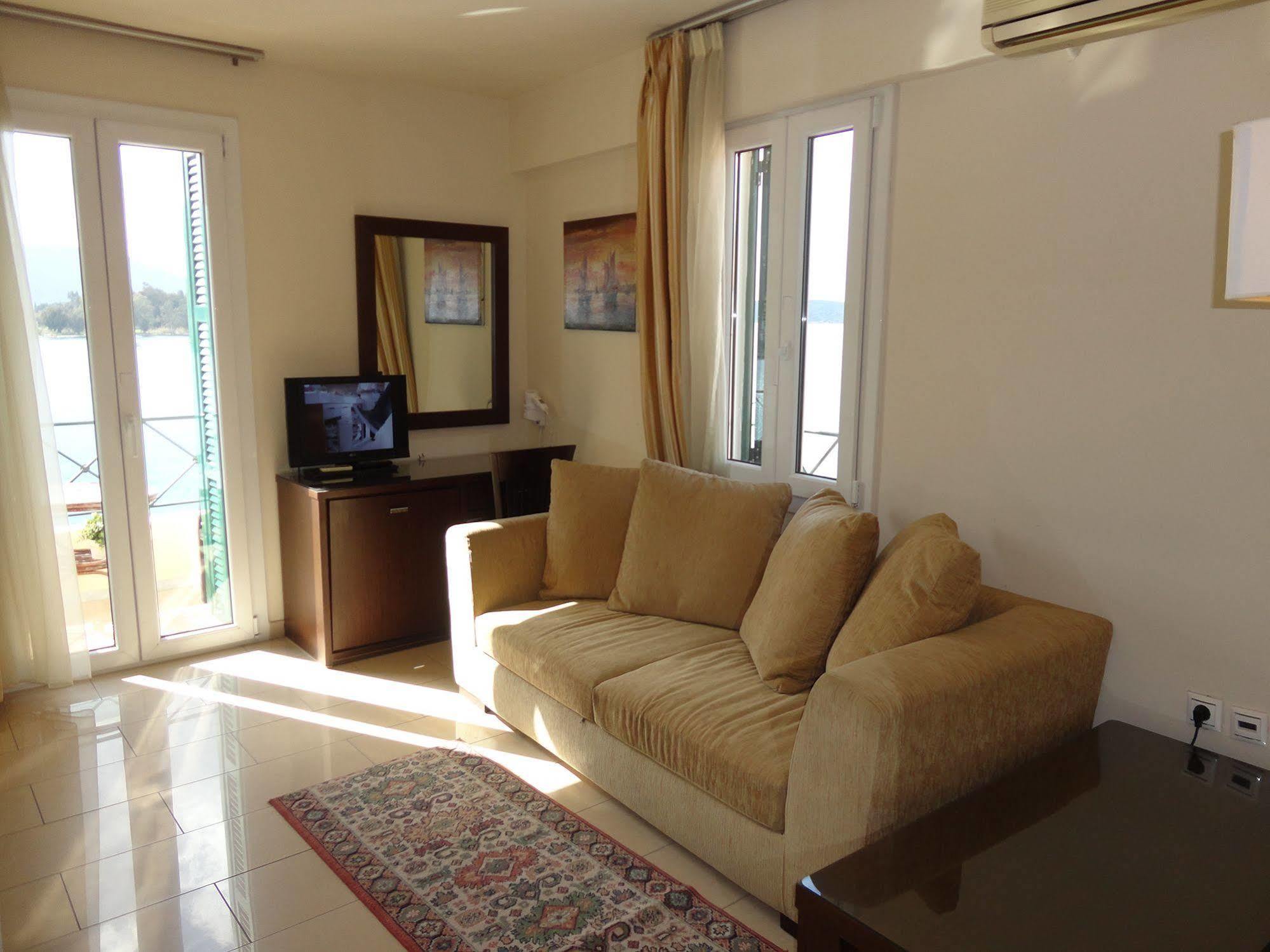 The Manessi City Boutique Hotel Pórosz Kültér fotó