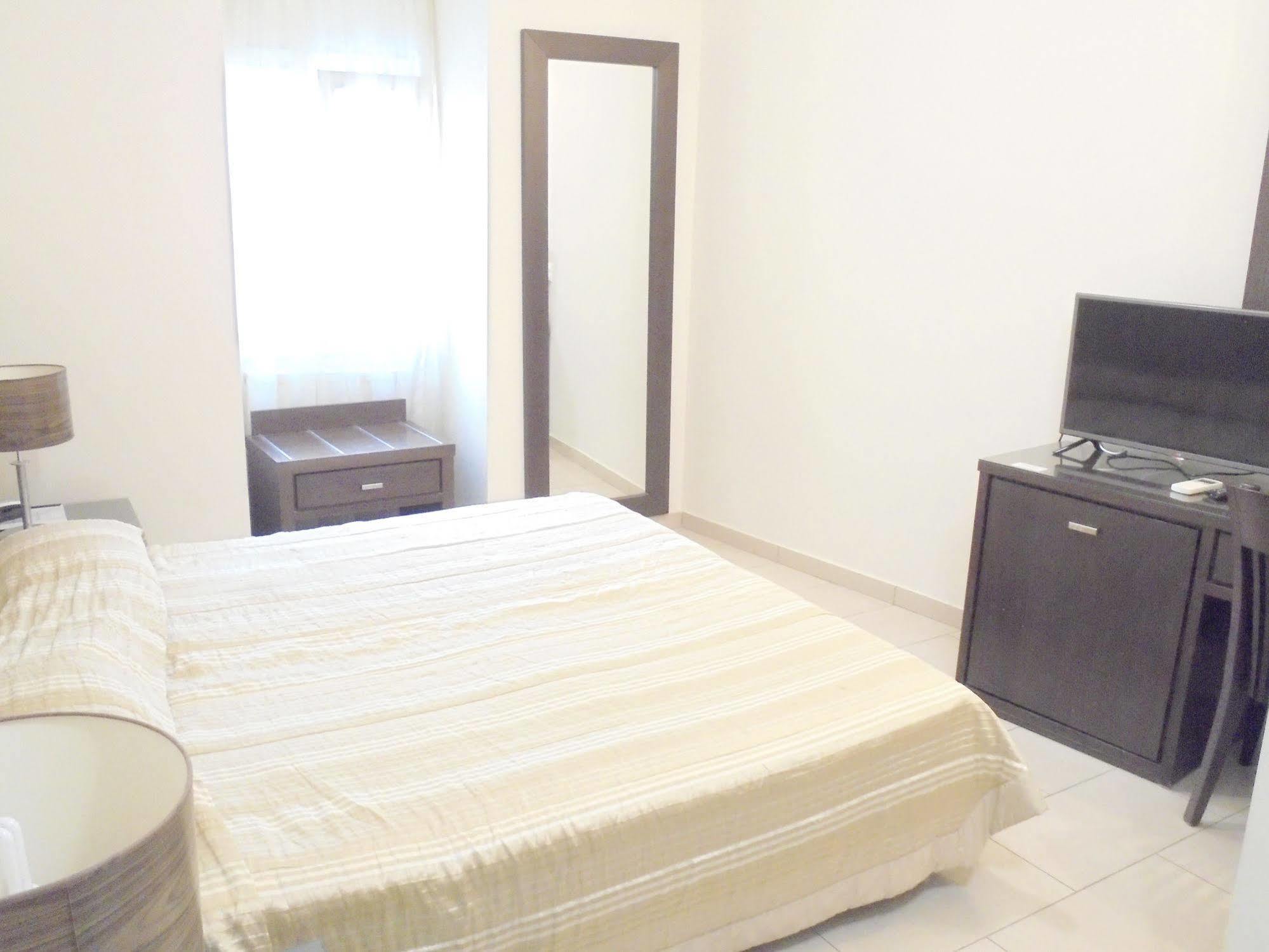 The Manessi City Boutique Hotel Pórosz Kültér fotó