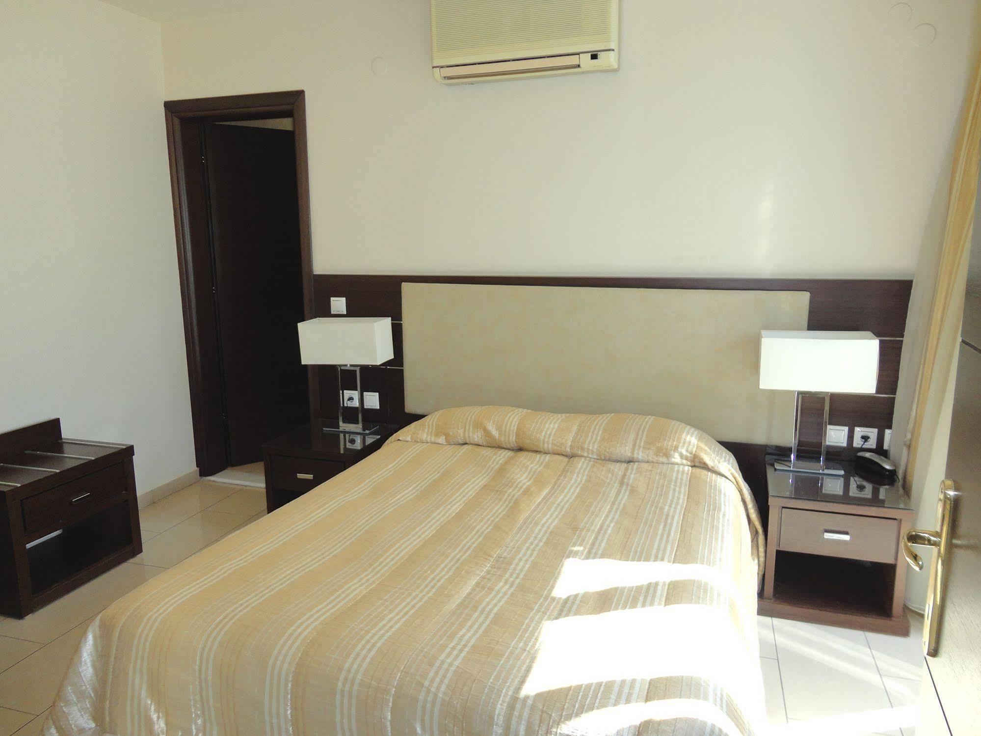 The Manessi City Boutique Hotel Pórosz Kültér fotó